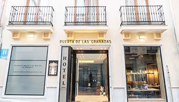 Hotel Puerta de las Granadas — Granada